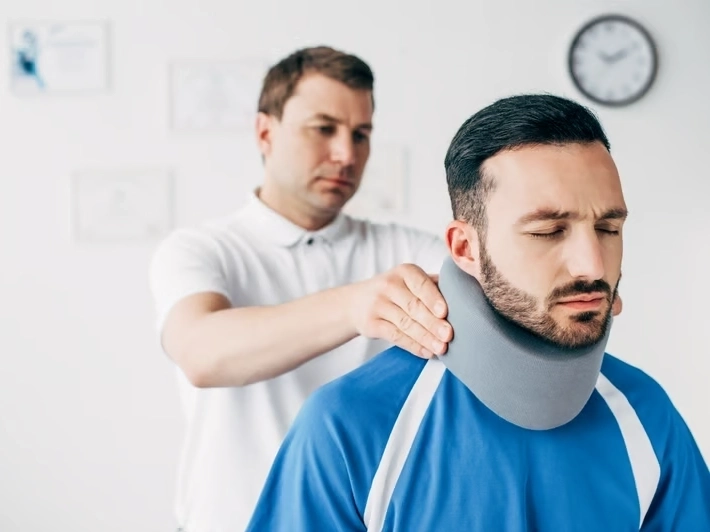 Professional Whiplash Injury Treatment services by Advanced Injury Care Clinic in Hendersonville, TN — licensed Chiropractor provider