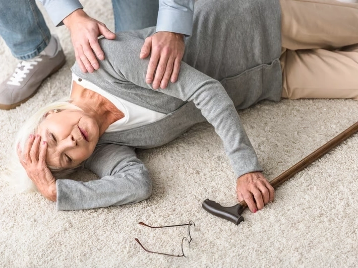 Professional Slip and Fall Injury Treatment services by Advanced Injury Care Clinic in Hendersonville, TN — licensed Chiropractor provider