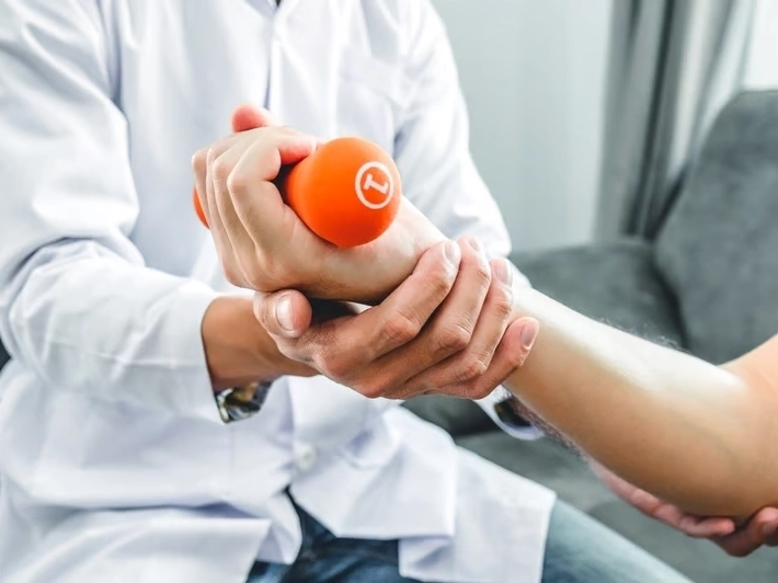 Advanced Injury Care Clinic step-by-step service process - professional quality from start to finish